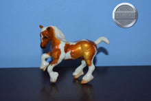 Load image into Gallery viewer, Orkney-Breyerfest Exclusive-Clydesdale Mold-Breyer Stablemate