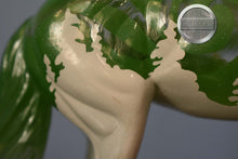 Load image into Gallery viewer, Wintergreen-Holiday Exclusive-Harper Mold-Breyer Classic