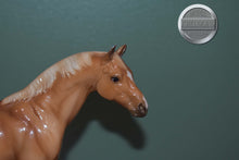 Load image into Gallery viewer, Coeur de Lion-Terrang Mold-Breyer Classic