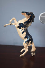 Load image into Gallery viewer, Neva-Holiday Exclusive-American Dream Mold-Breyer Classic