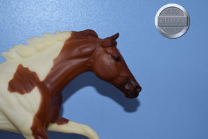 Special Delivery-Cigar Mold-Breyer Traditional