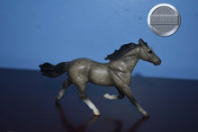 Load image into Gallery viewer, Dapple Grey Standardbred-Standardbred Mold-Breyer Stablemate