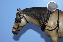 Load image into Gallery viewer, Hat's Off To You-Breyerfest Exclusive-Old Timer Mold-Breyer Traditional