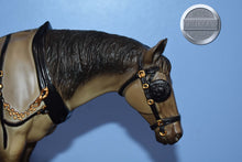 Load image into Gallery viewer, Hat's Off To You-Breyerfest Exclusive-Old Timer Mold-Breyer Traditional