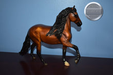 Load image into Gallery viewer, Cobrizo-Breyerfest Exclusive-Peruvian Paso Mold-Breyer Traditional