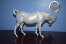 Load image into Gallery viewer, Diadem and Alcor #2-Unicorn Gift Set-Susecion and Lefire Mold-Breyer Traditional