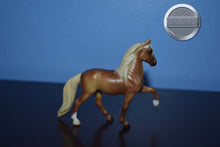 Load image into Gallery viewer, Palomino from Pony Gals Set-Peruvian Paso Mold-Breyer Stablemate
