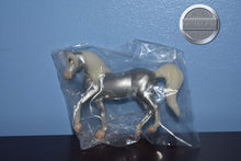 Load image into Gallery viewer, Sterling-No Bag-Breyerfest Exclusive-Walking Arabian-Breyer Stablemate