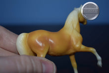 Load image into Gallery viewer, Vintage Palomino Morgan Mare-Morgan Mare Mold-Breyer Stablemate