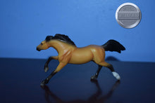 Load image into Gallery viewer, Buckskin from Stablemates Gift Collection-Running Mustang Mold-Breyer Stablemate