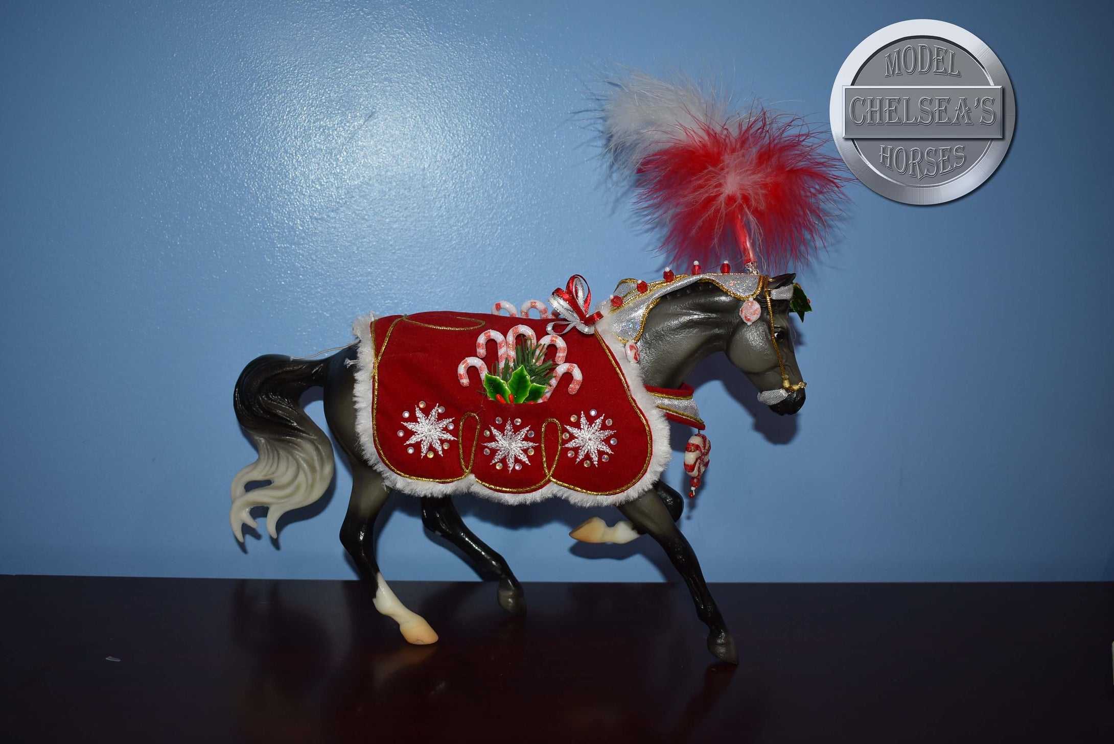 Peppermint Kiss-Holiday Exclusive-Gem Twist Mold-Breyer Traditional