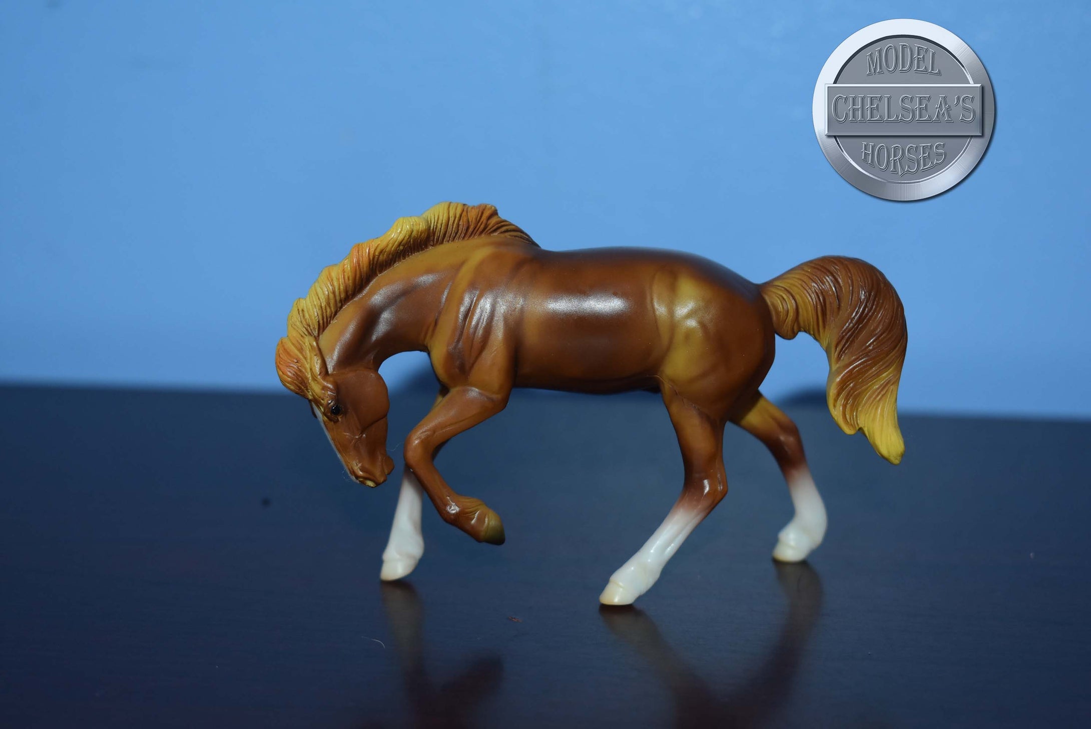 Chestnut Mustang-Rivet Mold-Breyer Stablemate