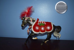 Peppermint Kiss-Holiday Exclusive-Gem Twist Mold-Breyer Traditional