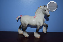 Load image into Gallery viewer, Flurry Glossy Shire-Shire Mold-Breyer Classic