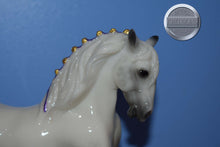 Load image into Gallery viewer, Frosty Glossy Shire-Shire B Mold-Breyer Classic