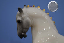 Load image into Gallery viewer, Frosty Glossy Shire-Shire B Mold-Breyer Classic