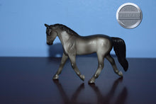 Load image into Gallery viewer, Steel Grey-Trotting Warmblood Mold-Breyer Stablemate