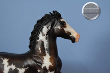 Load image into Gallery viewer, Marzipan-Breyerfest Exclusive-Bay Version-Action Stock Horse Mold-Breyer Traditional