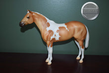 Load image into Gallery viewer, Palomino Paint Lady Phase-Short Tail Version-Lady Phase Mold-Breyer Traditional