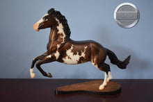 Load image into Gallery viewer, Marzipan-Breyerfest Exclusive-Bay Version-Action Stock Horse Mold-Breyer Traditional