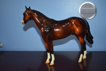 Load image into Gallery viewer, DAH ISH-Banded Mane-Glossy-ISH-Peter Stone