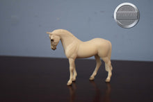 Load image into Gallery viewer, Light Grey/White Thoroughbred-Standing Thoroughbred Mold-Breyer Stablemate