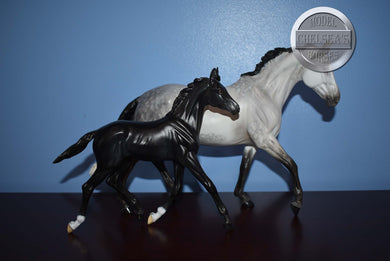 Custom Mare and Foal-Giselle and Gilen Mold-Breyer Traditional