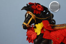 Load image into Gallery viewer, Noche Buena-Holiday Exclusive-Ethereal Mold-Breyer Traditional