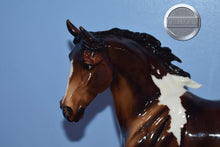 Load image into Gallery viewer, Autumn Shimmer-Wixom Mold-Breyer Traditional