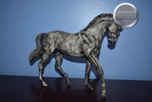 Load image into Gallery viewer, Cryptic-Halloween Exclusive-Big Ben Mold-Breyer Traditional