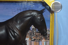 Load image into Gallery viewer, Trooper-Cleveland Bey Mold-New in Box-Breyer Traditional