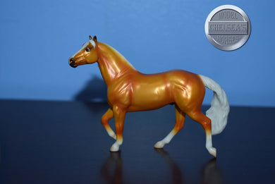 Palomino from Anniversary Blind Bags-Mini Smart Chic Olena Mold-Breyer Stablemate