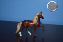 Load image into Gallery viewer, Chestnut Peruvian Paso-Peruvian Paso Mold-Breyer Stablemate