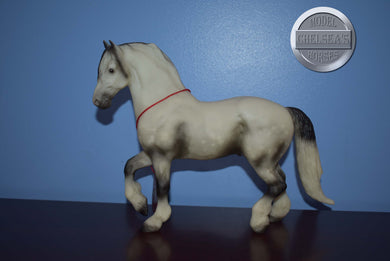 Kris Kringle-Friesian Mold-Breyer Traditional