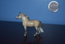 Load image into Gallery viewer, Grey Pony from Pony and Draught Set-Highland Pony Mold-Breyer Stablemate