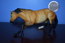 Load image into Gallery viewer, Spirit of the West-Cutting Horse and Calf Set-Breyer Classic