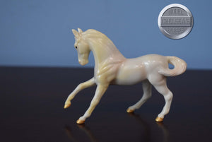 Pearly White from Princess Kylie Fantasy Adventure-Warmblood Mold-Breyer Stablemate