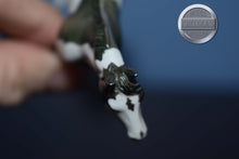 Load image into Gallery viewer, Holly-Green OOAK-Stockhorse Chip Mold-Peter Stone Chip