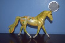 Load image into Gallery viewer, Daffodil-Blossoms Collection-Morgan Mare Mold-Breyer Classic