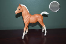 Load image into Gallery viewer, Palomino Family Arabian Foal-Breyer Traditional