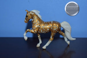 Funfetti-Gold Florentine Variation-Breyerfest Exclusive-Tennessee Walking Horse Mold-Breyer Stablemate