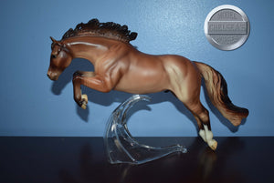Golden Boy-with COA-Connoisseur Exclusive-Newsworthy Mold-Breyer Traditional