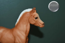 Load image into Gallery viewer, Palomino Family Arabian Foal-Breyer Traditional