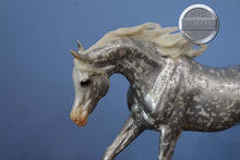 Load image into Gallery viewer, Mont Tremblant-Weathergirl Mold-Breyer Traditional