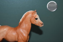 Load image into Gallery viewer, Palomino Family Arabian Foal #2-Breyer Traditional