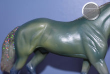 Load image into Gallery viewer, Le Mer-Unicorn-Stock Horse Gelding Mold-Breyer Classic