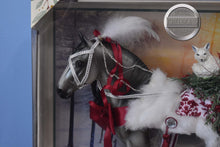 Load image into Gallery viewer, Arctic Grandeur-Holiday Exclusive-Duende Mold-Breyer Traditional