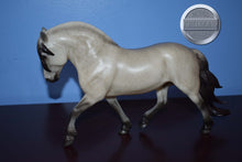 Load image into Gallery viewer, Rowan-Long Mane Version-Premier Club Exclusive-British Riding Pony Mold-Breyer Traditional