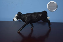 Load image into Gallery viewer, Black Running Calf-Classic Scale