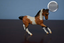Load image into Gallery viewer, Mini Durham-Breyerfest Exclusive-Warmblood Mold-Breyer Stablemate